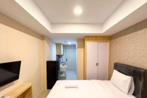 Minimalist Studio at De Prima Apartment Medan By Travelio