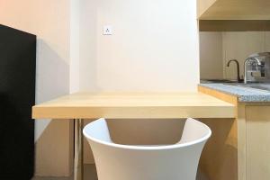 Minimalist Studio at De Prima Apartment Medan By Travelio