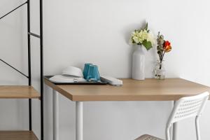 Rustic Double Room - Central Location in Kensington - Shared Bathroom