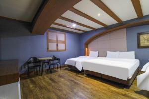 Hotel Tate V