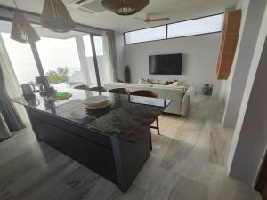 Harmony Villa, piscine privée à débordement vue mer !