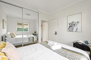 Double Room - Quaint Spot in Marayong - Centrally Located - Shared Bathroom