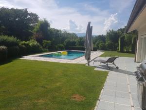 Magnifique villa au bord du lac