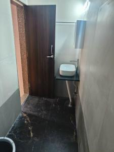 DKs- 1 BHK- 2 BHK Furnished Comfy Home
