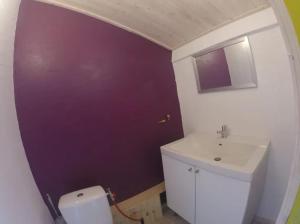 Chalets Villa spacieuse avec piscine a Saint-Sauveur-en-Rue : photos des chambres