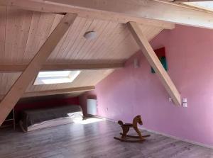 Chalets Villa spacieuse avec piscine a Saint-Sauveur-en-Rue : photos des chambres