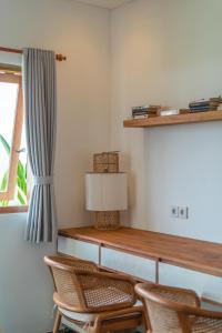 Zango - Fieldside Luxe 4BR Villa in Ubud