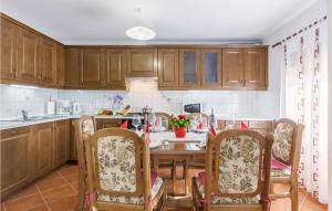 3 Bedroom Gorgeous Apartment In Pula