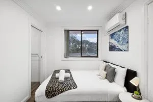 Luxe Double Ensuite Room - Centrally Located at Glenfield - Camden