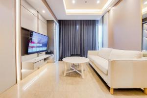 Good Deal and Comfy 2BR Branz BSD City Apartment By Travelio