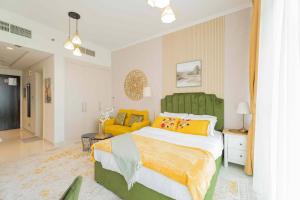 Golf View Studio in Damac Hills - Luxury Living, Exclusive Amenities, by Think Realty