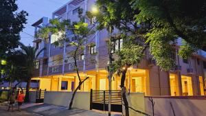 Chippy Apartments No 56