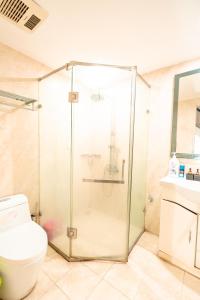 Phòng Có Giường Cỡ King Với Ban Công (King Room with Balcony)