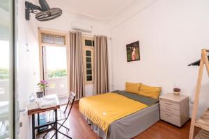 Phòng Có Giường Cỡ King Với Ban Công (King Room with Balcony)