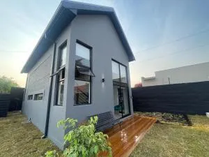 The Studio’s - Bunkers Hill