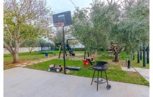 Beautiful Apartment In Zaton With Wifi