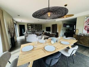 Villas Superbe villa Ty Tabarly, jacuzzi, salle de cinema : photos des chambres