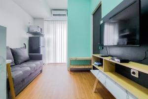 Nice and Simply Look 2BR at Serpong Garden Apartment By Travelio