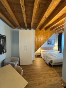 Deluxe Zimmer mit Kingsize-Bett