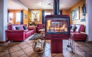 Chalet Leman by Snow Retreat Catered Chalets