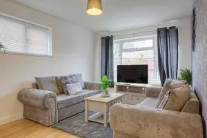 Delightful 4B Home for Leisure and Business Stays - Crowland