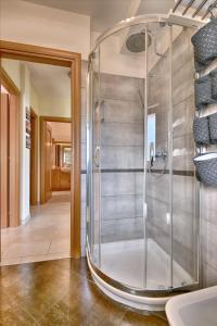 Villa Ornella, Belvedere - Theater Home