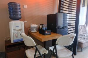 Homey Studio Apartment at Grand Setiabudi By Travelio