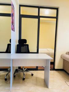 Kilimani Vacation one and half bedroom Netflix near Yaya centre