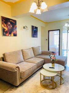 Kilimani Vacation one and half bedroom- Netflix - near shopping mall and 2mns to eateries