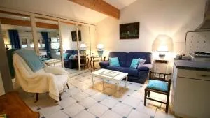 科洛姆巴格斯酒店 - 沙拉龙恩河畔沙蒂利翁