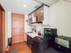 Simply and Comfy Studio Room Apartment Beverly Dago By Travelio