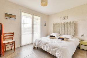 Maisons de vacances Grande maison vue riviere pour 8 a St Philibert : photos des chambres
