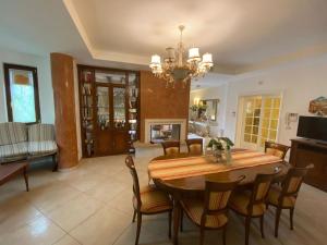 Villa dei Desideri, immersa nel verde con ampio parco