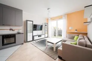 Bianco Bemowo Comfy Apartment - Bornerowo