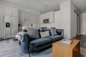 Blueground Highland 1bd apartment ATX-277