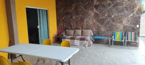 PONTA DO PAPAGAIO *CASA EM MEIO A DUAS PRAIAS*