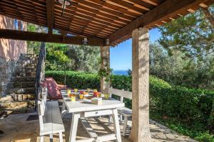 Villas LA VILLA avec vue panoramique sur la Mer - Parking prive - Jacuzzi : photos des chambres