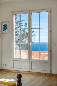 Villas LA VILLA avec vue panoramique sur la Mer - Parking prive - Jacuzzi : photos des chambres