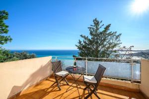 Villas LA VILLA avec vue panoramique sur la Mer - Parking prive - Jacuzzi : photos des chambres