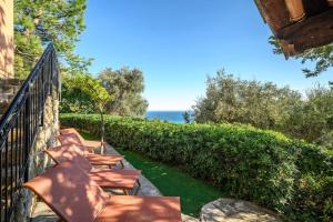 Villas LA VILLA avec vue panoramique sur la Mer - Parking prive - Jacuzzi : photos des chambres