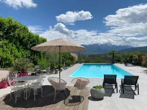 Panorama Dream Annecy, Appart 42 m2 avec terrasse abritée, piscine et parking à 10 min d'Annecy - Chavanod