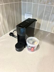 Renovated Beachside 1BR Apartment