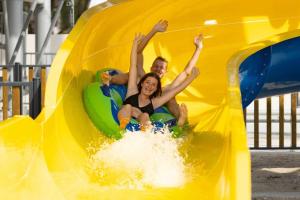 Campings Camping 4 etoiles - Parc aquatique - eeibed : photos des chambres