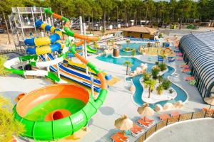 Campings Camping 4 etoiles - Parc aquatique - eeibed : photos des chambres