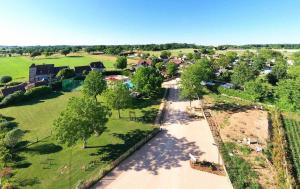 Campings Camping 4 etoiles - Piscine - eeicab : photos des chambres