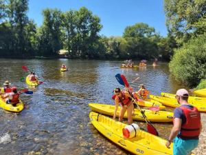 Campings Camping 4 etoiles - Piscine - eeicab : photos des chambres