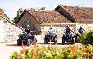 Campings Camping 4 etoiles - Piscine - eeicab : photos des chambres