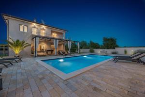 Villa Magdalena - 4hvězdičkové hotely ve městě Polača