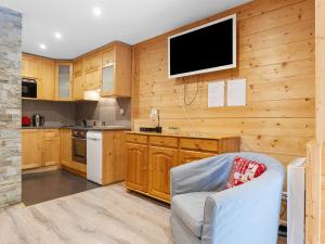 Apartment Le Petit Savoyard-4 by Interhome