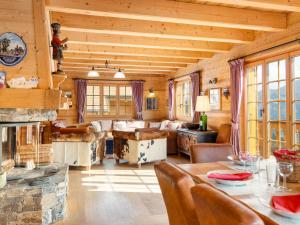 Chalet Godfrey by Interhome